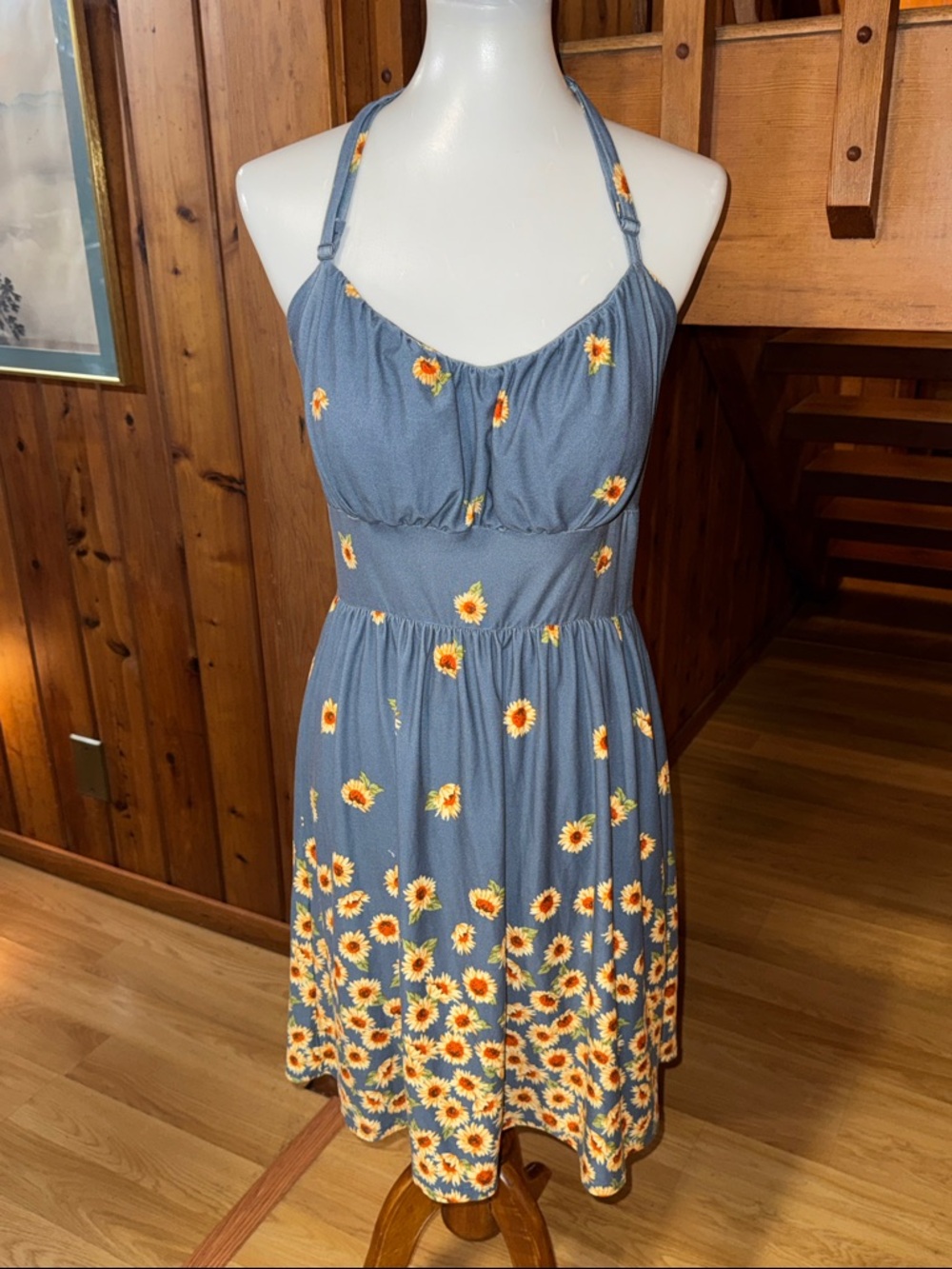 Derek Heart Size Large L juniors  Blue Halter Dress with Sunflower Print padded